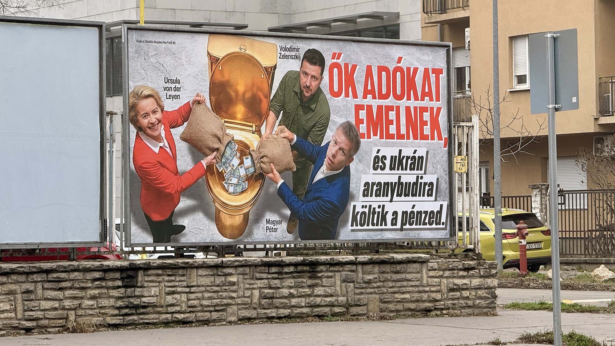  Óriásplakát formájában Budapesten - Fotó: Facebook